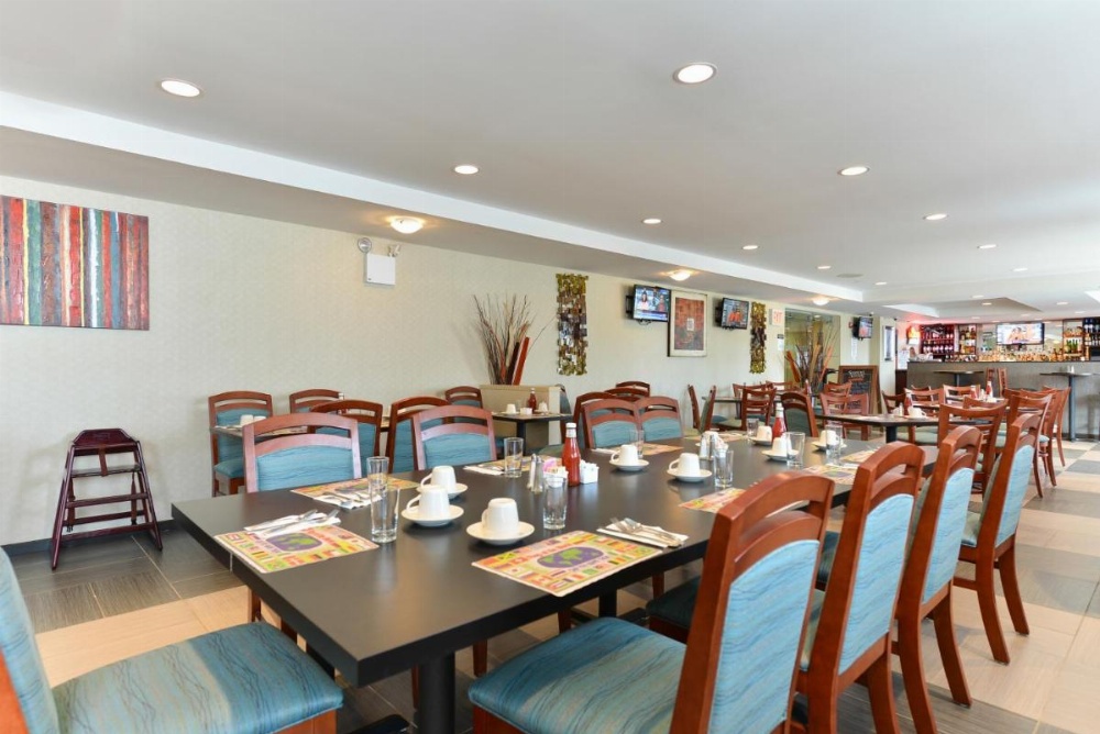 Holiday Inn New York-JFK Airport Area